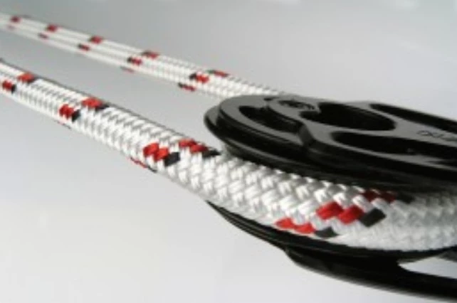 Donaghys High Performance Superbraid Yacht Braid 10mm X 1m White/Red Fleck With Black Tracer 3 Donaghys High Performance Superbraid Yacht Braid 10mm X 1m White/Red Fleck With Black Tracer